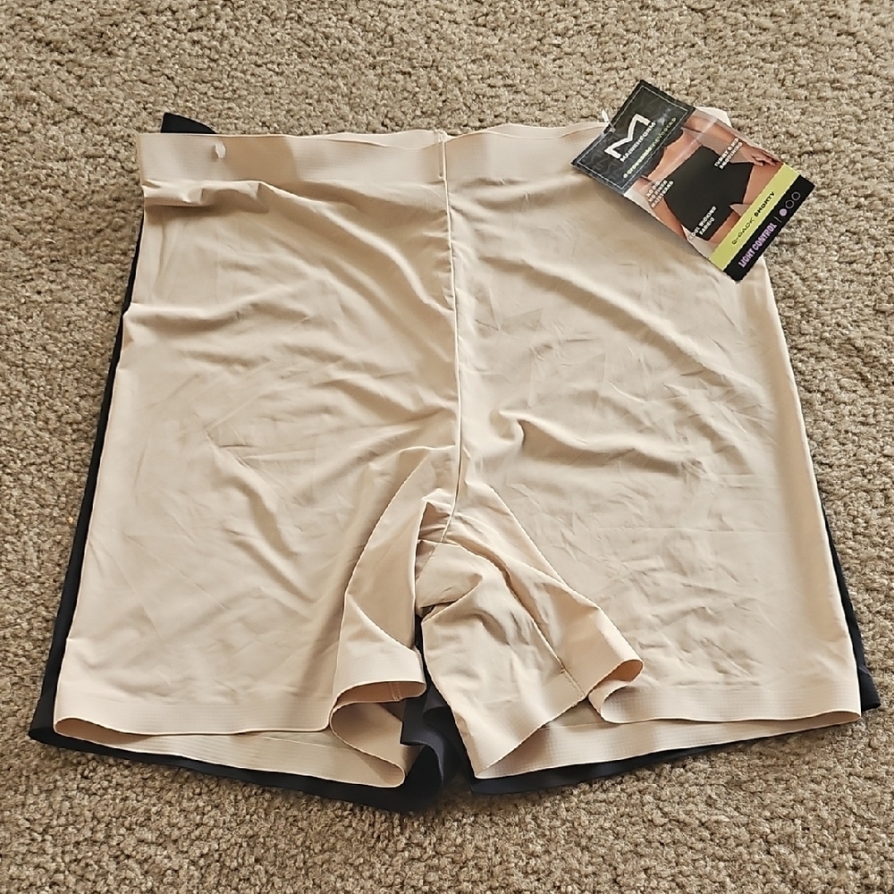 Maidenform Women's 2pk Shaping Shorts Large Black Beige